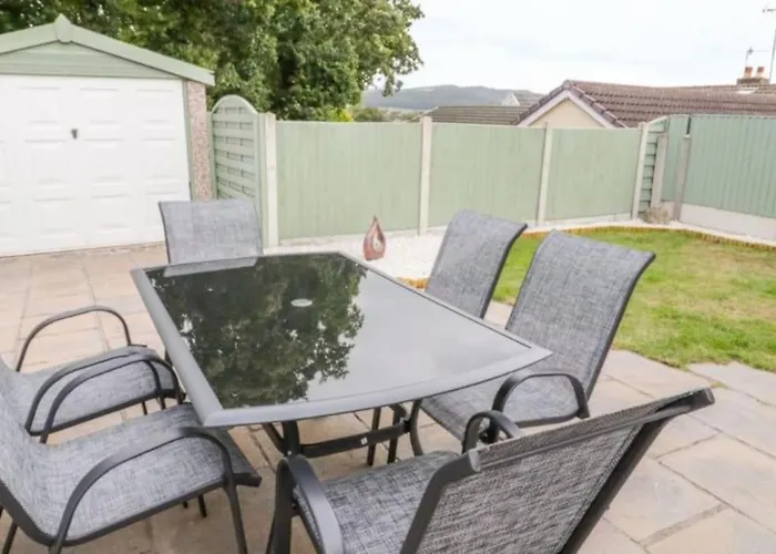 Croeso; Cosy And Ideally Located For Mountains And Beaches